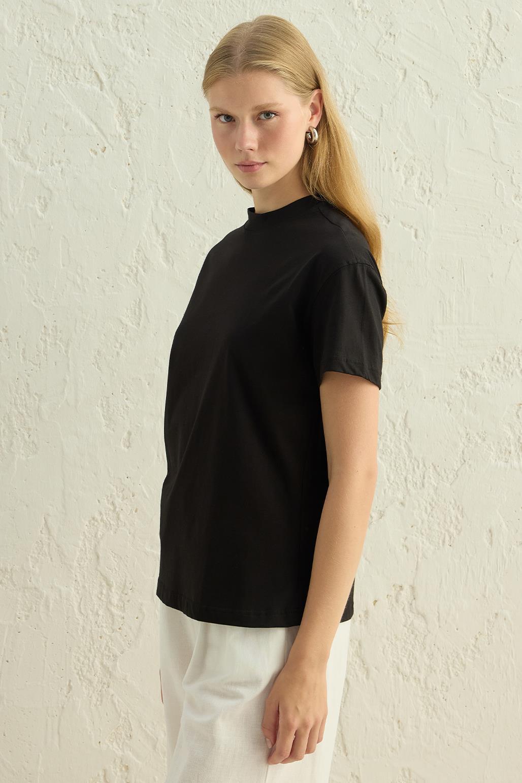 Kısa Kollu Basic T-Shirt Siyah