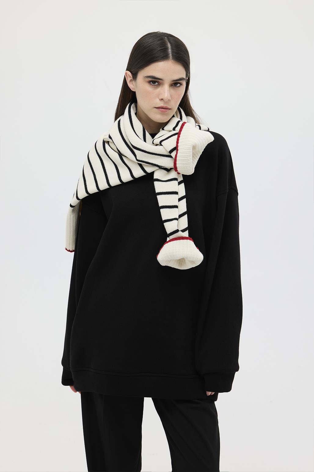 Şardonlu Oversize Sweatshirt Siyah